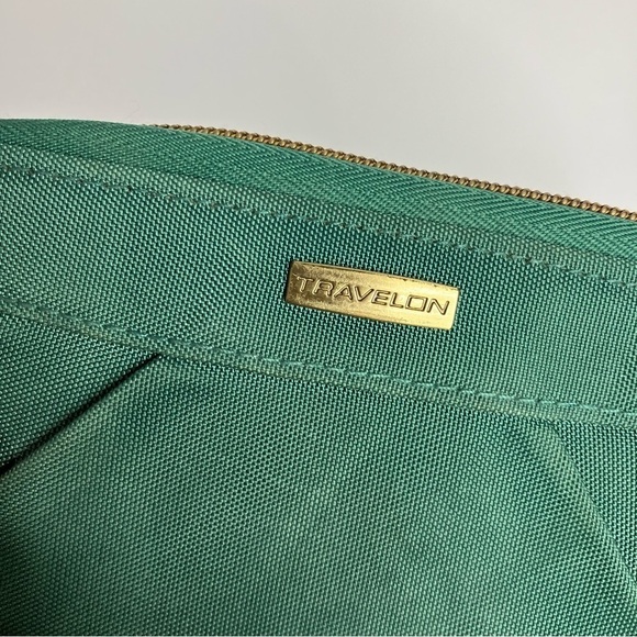 Travelon green clutch wallet - Picture 2 of 6